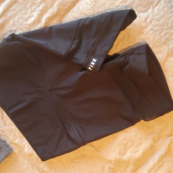 Set - Picture 3 of 7